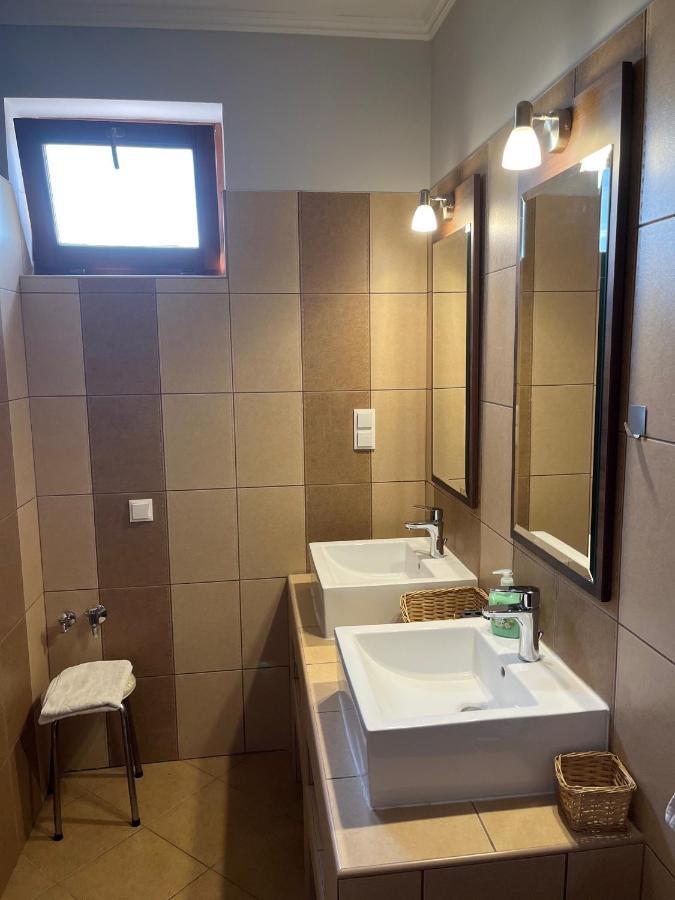 Brookforest Family Apartman ไฮจ์ดุสโซบอสโล ภายนอก รูปภาพ